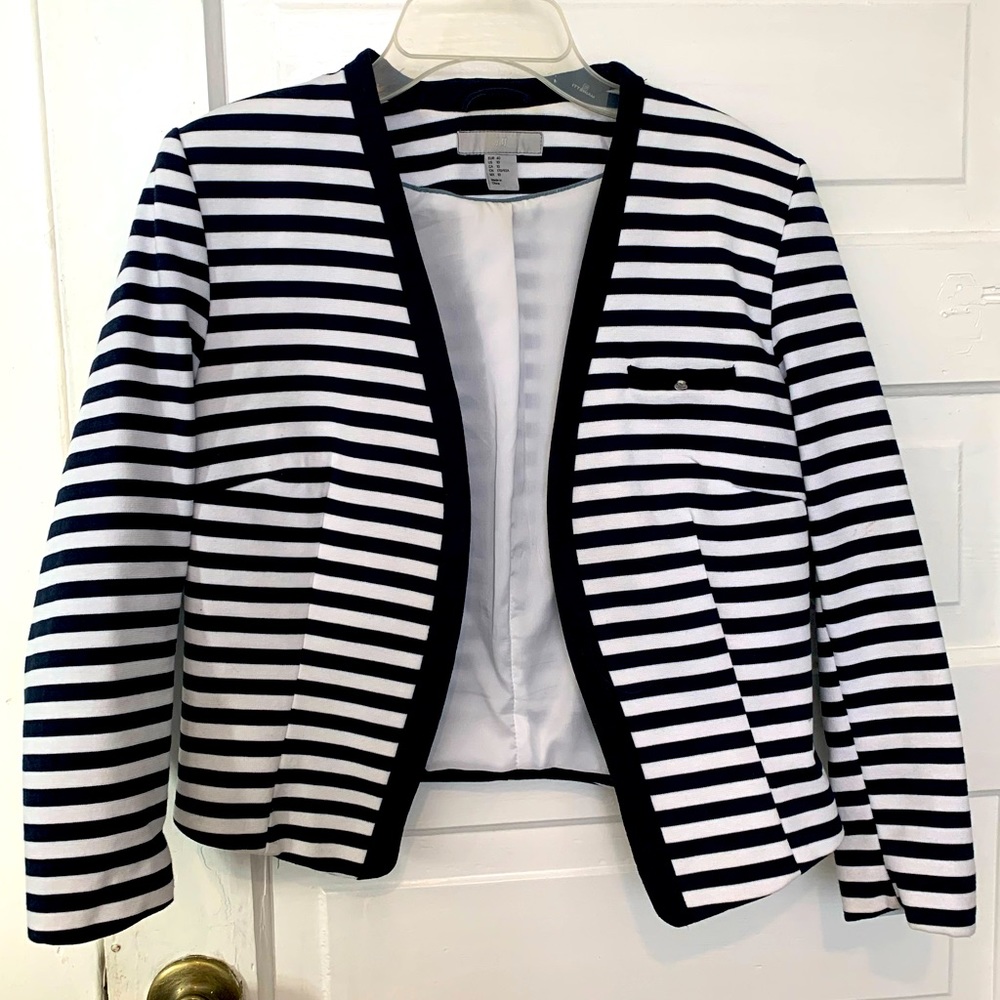 Navy & White H&M Cropped Blazer, size 10